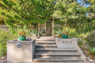 9004 SE 61st St, Mercer Island, WA 98040