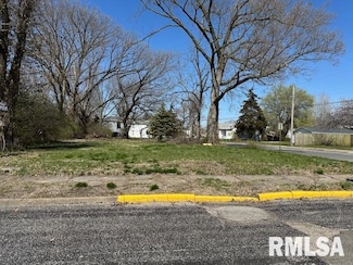 358 E Court St, Jacksonville, IL 62650