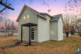 408 N Main Ave, Hartford, SD 57033