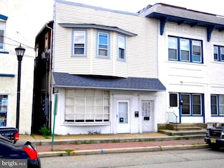 14 High St W Unit . B, Glassboro, NJ 08028