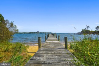 3309 Old Point Rd, Edgewater, MD 21037