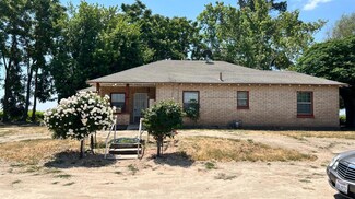 12078 S Walnut Ave, Caruthers, CA 93609