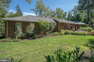 538 Montgomery Ln, Wayne, PA 19087
