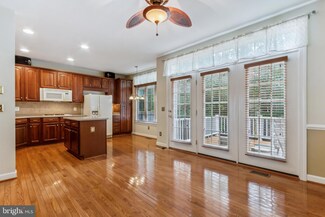 9202 Point Replete Dr, Fort Belvoir, VA 22060