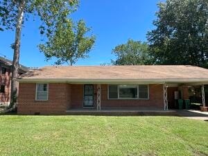 1306 W Main St, Russellville, AR 72801