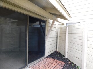 4407 Carter Creek Pkwy Unit 9, Bryan, TX 77802
