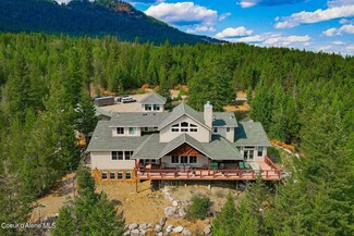 990 Panhandle Estates Dr, Cocolalla, ID 83813