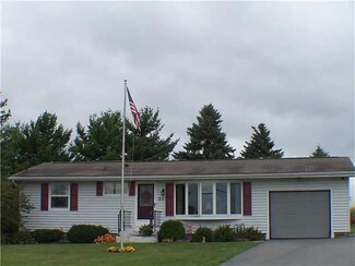 35 E Main St, Bloomfield, NY 14469