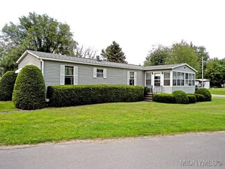 1101 Pioneer Ave, Sylvan Beach, NY 13157