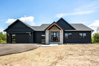 1213 54th St, Saint Joseph Township, WI 54016