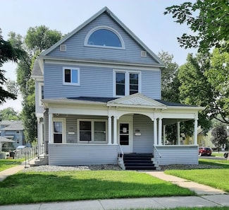 1024 3rd Ave S, Fargo, ND 58103