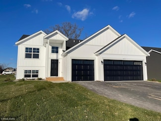 4710 199th St N, Forest Lake, MN 55025