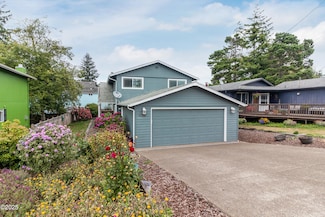 433 NE 8th St, Newport, OR 97365