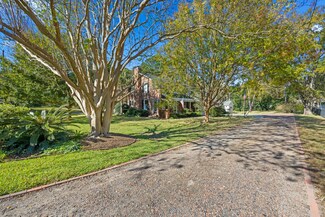 1434 River Front Dr, Charleston, SC 29407