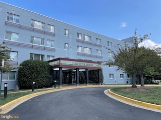 3601 5th St S Unit 210, Arlington, VA 22204
