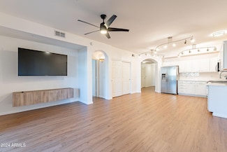 920 E Devonshire Ave Unit 2019, Phoenix, AZ 85014