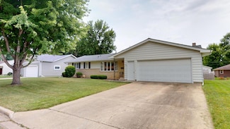 302 Glenn Rd, Albert Lea, MN 56007