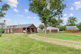 2512 Kemp Rd, Beavercreek, OH 45431