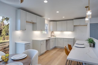 1214 Bay Ridge Rd, Madison, WI 53716