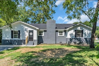 208 Bragg Cir, Tullahoma, TN 37388