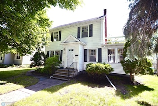 1321 4th St N, Fargo, ND 58102