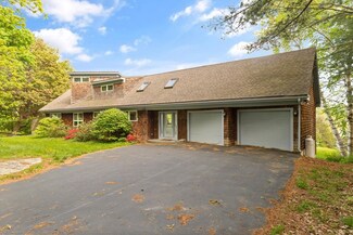 247 Middle Rd, Byfield, MA 01922