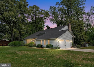1011 Landon Ln, Arnold, MD 21012