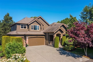 6820 Denny Peak Dr SE, Snoqualmie, WA 98065