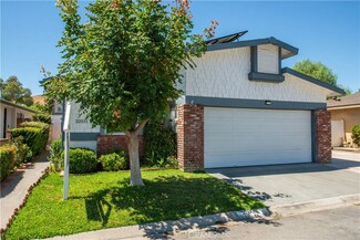 32031 Emerald Ln, Castaic, CA 91384