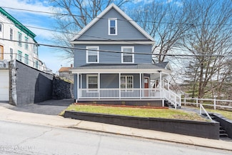 3 Rockton St, Amsterdam, NY 12010