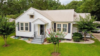 1620 Crestwood Dr, Mobile, AL 36618