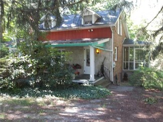 663 Rt 208, Pulaski Township - Law, PA 16140