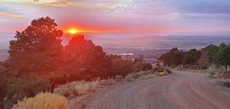 648 Cedar Highlands Dr, Cedar City, UT 84720