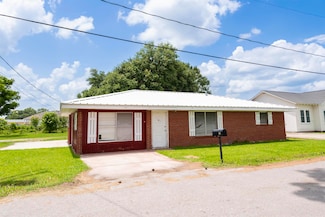 101 E 18th St, Larose, LA 70373