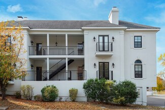 4202 Harding Pike Unit 204, Nashville, TN 37205