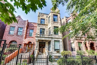 734 W Briar Place Unit 2, Chicago, IL 60657