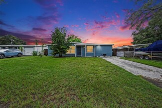 9072 Orchid Dr, Seminole, FL 33777