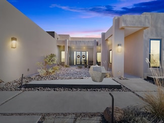 9 Ln, Santa Fe, NM 87506