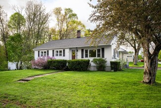 2002 Wellington Rd, Manchester, NH 03104
