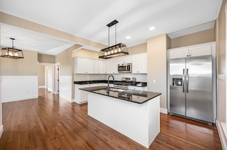 11 Read St, Lowell, MA 01850