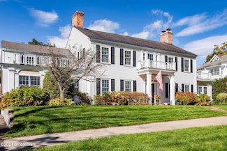 595 N Broadway, Saratoga Springs, NY 12866