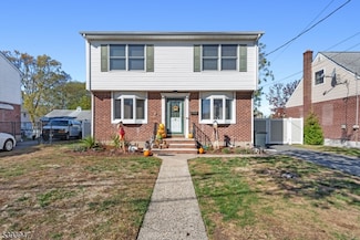 4 Crescent Rd, Wallington, NJ 07057