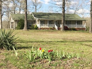 1300 County Road 581, Bakersfield, MO 65609