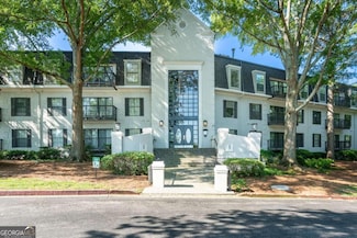 1105 Pine Heights Dr NE, Atlanta, GA 30324