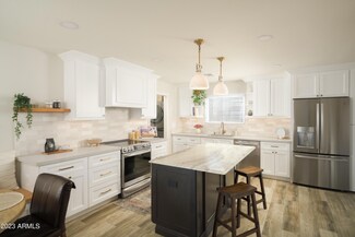 32 E Pebble Beach Dr, Tempe, AZ 85282