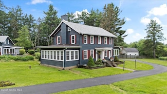 4637 W Sand Lake Rd, Rensselaer, NY 12144