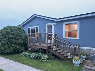 1623 10th Ave SW, Aberdeen, SD 57401
