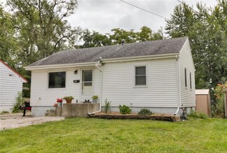 2927 Indianapolis Ave, Des Moines, IA 50317