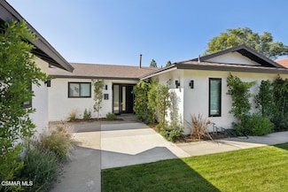 16 Alamar St, Thousand Oaks, CA 91360