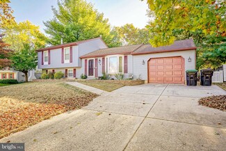 18 Drexel Gate Dr, Sicklerville, NJ 08081